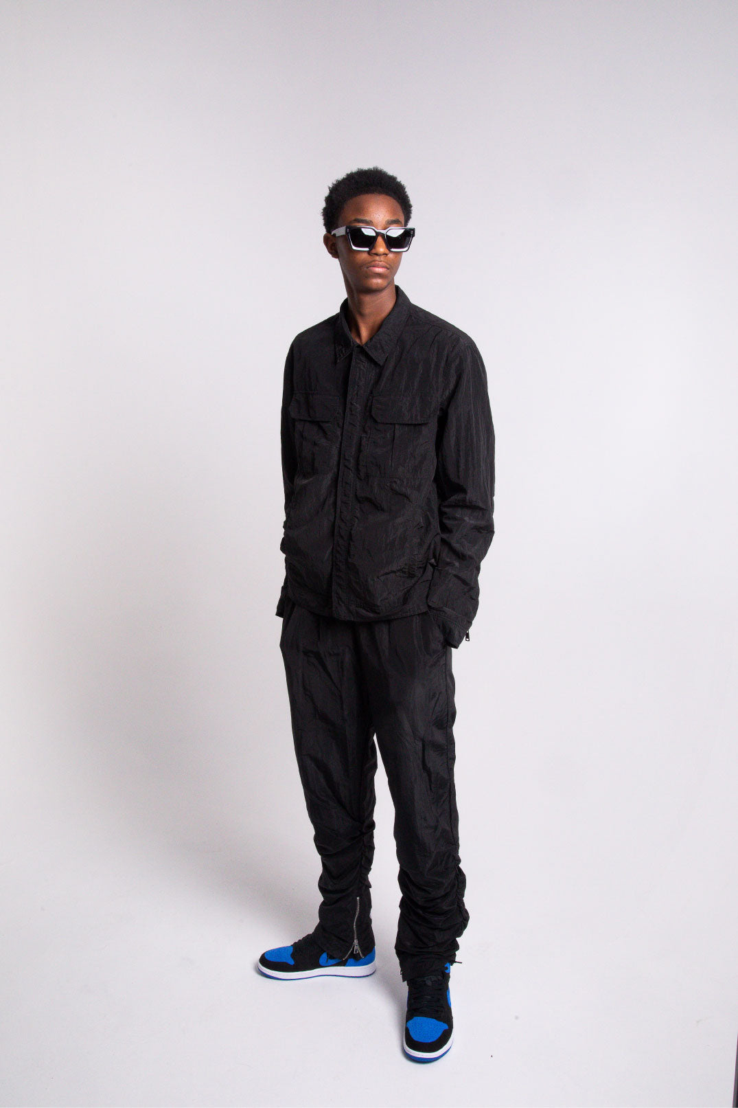 Theta-taperd-cargo-trouser-black4