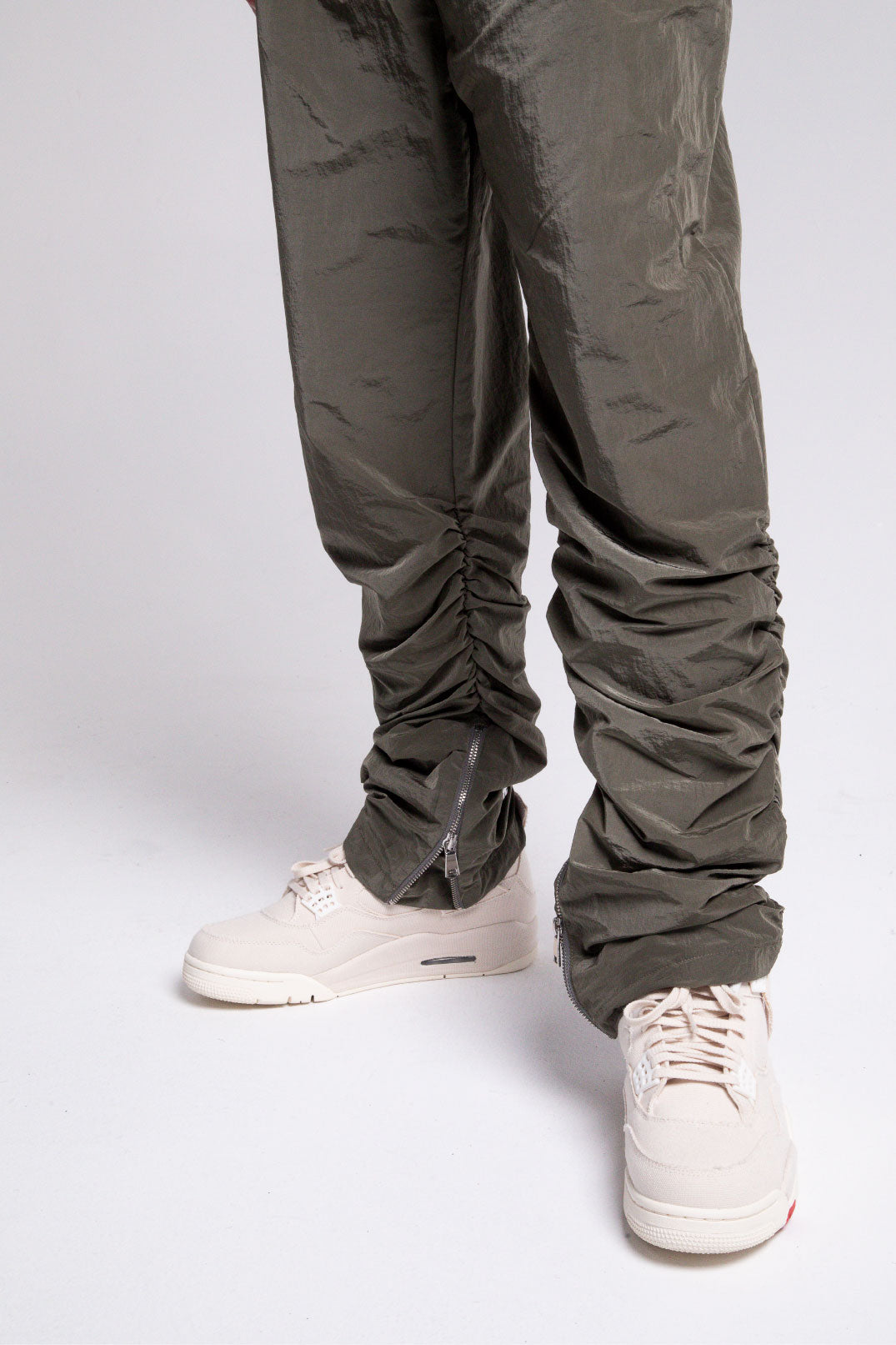 Theta-taperd-cargo-trouser-khaki-green2