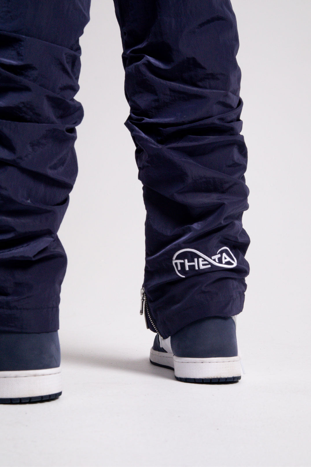 Theta-taperd-cargo-trouser-navy1
