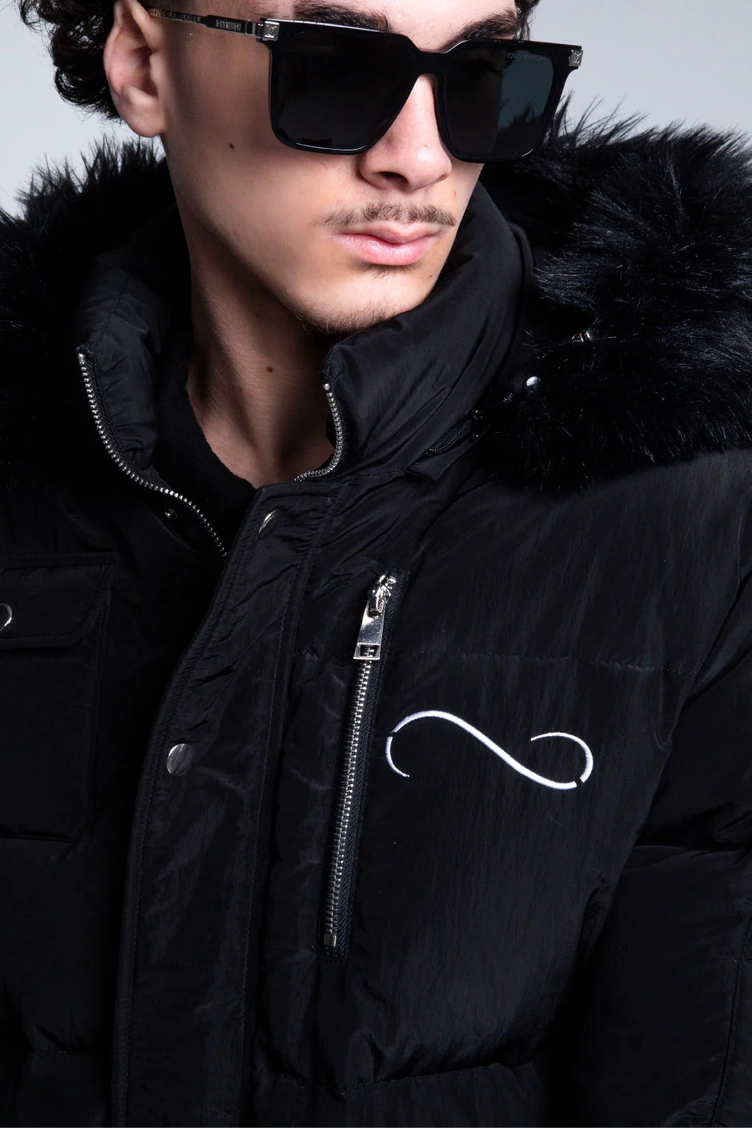 theta-duckdown-puffer-jacket-straight3