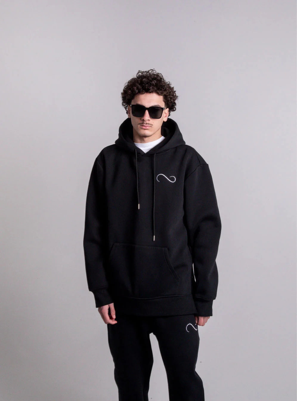 theta-embroidered-heavyweight-tracksuit-black-1